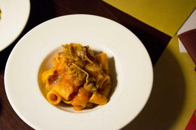 Insideat amatriciana-insideat Food as a philosophy of life. Because in Rome, 'Food, it is' a serious matter! Outsideat the Blog  