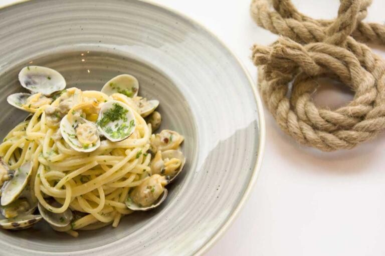 Insideat spaghetti-vongole-insideat La cucina come filosofia di vita. Perché a Roma, ‘a cucina, è ‘na cosa seria! Outsideat the blog. Insideat spaghetti-vongole-insideat La cucina come filosofia di vita. Perché a Roma, ‘a cucina, è ‘na cosa seria! Outsideat the blog.